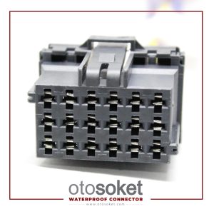18K003